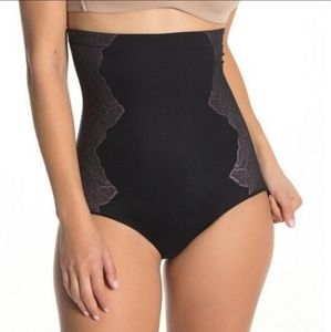 💕Red Hot By Spanx Shape wear